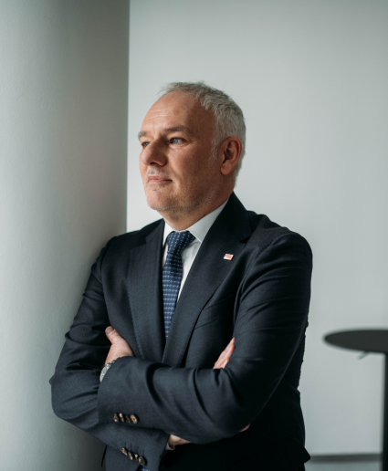 Porträtfoto von Andre Stolzlechner