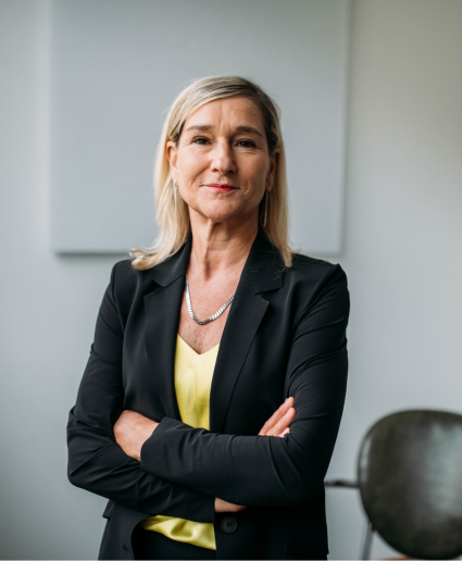 Porträtfoto von Monika Unterholzner