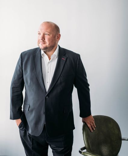 Porträtfoto von Robert Stiedl